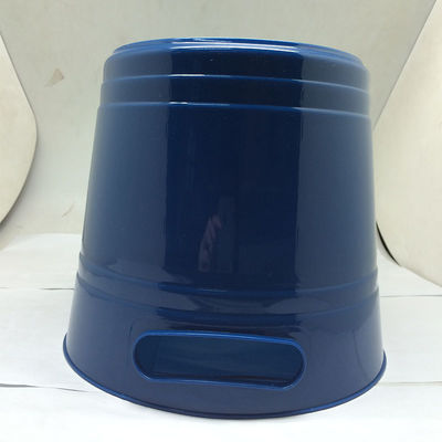 Muestra gratuita de champán en un cubo de plástico de 5 litros para hasta 4 botellas de vino o champán