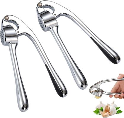 La cocina sostenible debe tener una prensa manual de ajo de aleación de zinc con cara cromada para obtener resultados