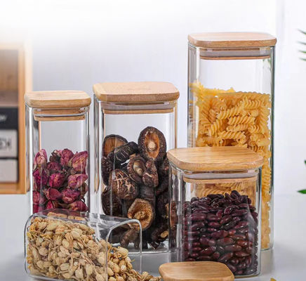 Contenedor de almacenamiento de alimentos de diseño moderno con tapa de madera de bambú 300 ml 500 ml Jar de vidrio de especias