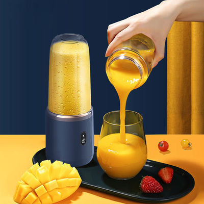 Minijuicer multifuncional con carga USB para mezclar y exprimir frutas de manera eficiente