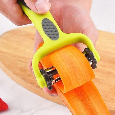 Inicio Cocina Acero inoxidable fruta manzana papa rotativa zanahoria vegetales pelador giratorio