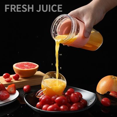 Jugo eléctrico portátil de carga USB de 280 ml para el hogar 4 cuchillas Jugo vegetal de frutas fabricante de tazas
