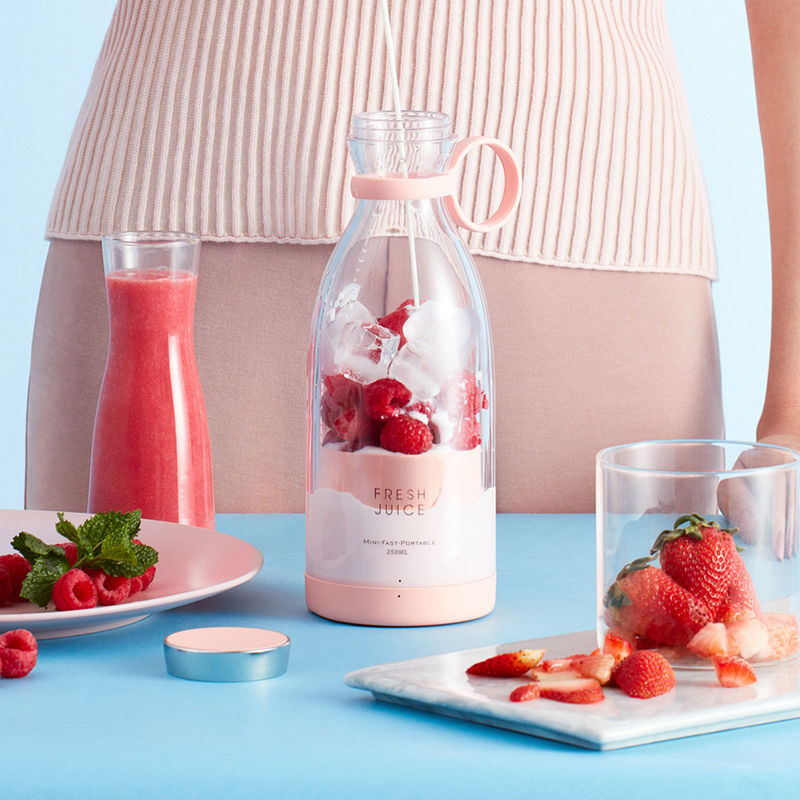 Exprimidor personal USB portátil para batidos y batidos de frutas frescas 3.94*4.02*9.84 pulgadas